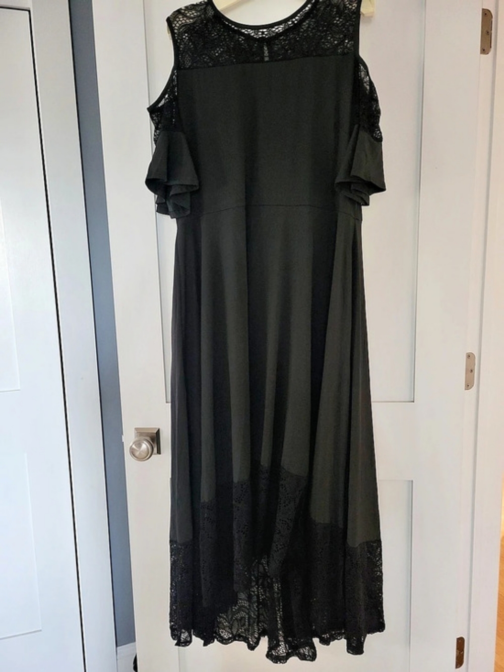 Black Lace Maxi Dress Size 3XL Like New